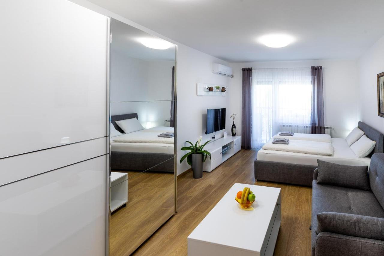 Mb Apartment Subotica Luaran gambar