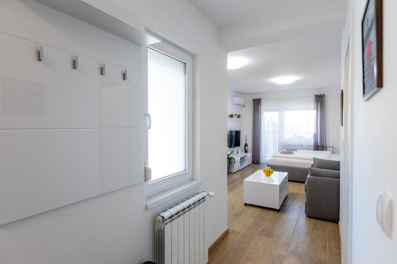 Mb Apartment Subotica Luaran gambar